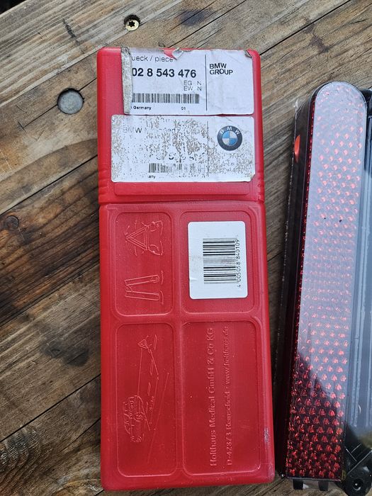 Trójkąt ostrzegawczy BMW