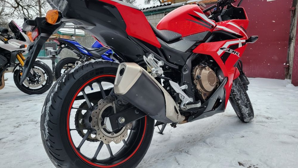 Honda CBR 400R Sport Bike