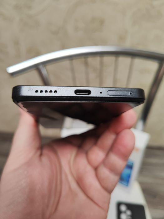 ИГРОВОЙ Xiaomi redmi note 12Pro 5G, память 8+8-256гиг, идеал.