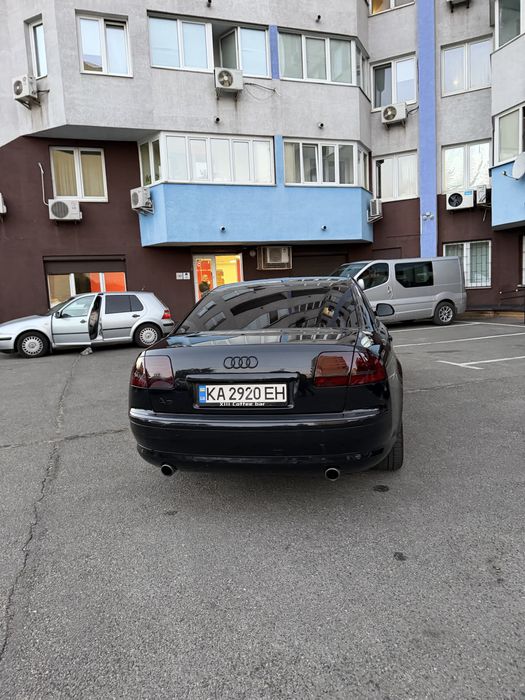 Продам ауді A8 D3