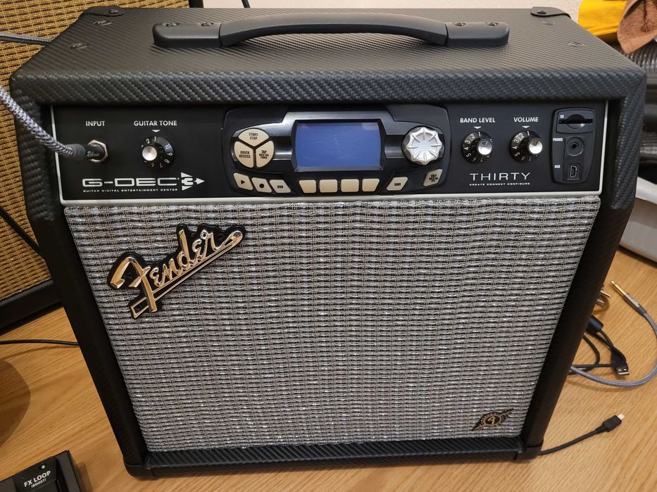 Combo de Guitarra Fender G-DEC3 Thirty 30W 1x10"