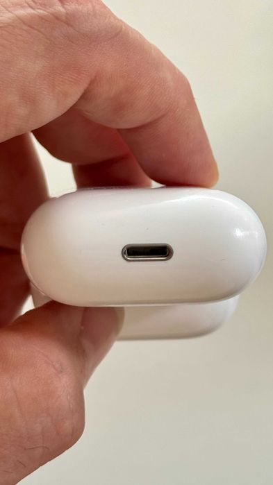 Apple AirPods 2nd Gen + Caixa e Cabo Originais + Case Extra + Protetor