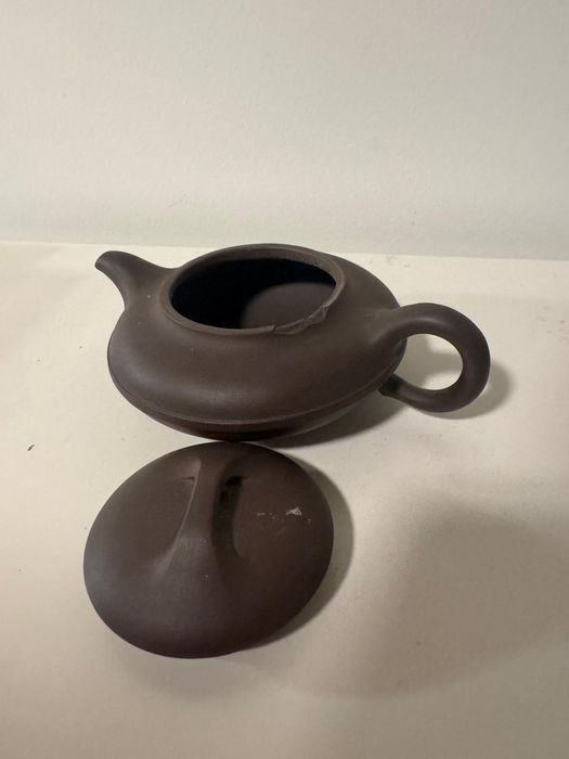 Bule Vintage da China de barro