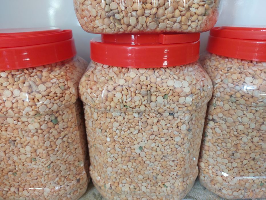 Горох крупа розкіпає