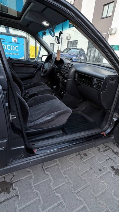 Продам Опель Вектра 1.6 Газ/Бензин1