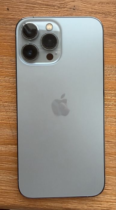 iPhone 13 Pro Max 256GB — голубий (Sierra Blue), задня панель плівка