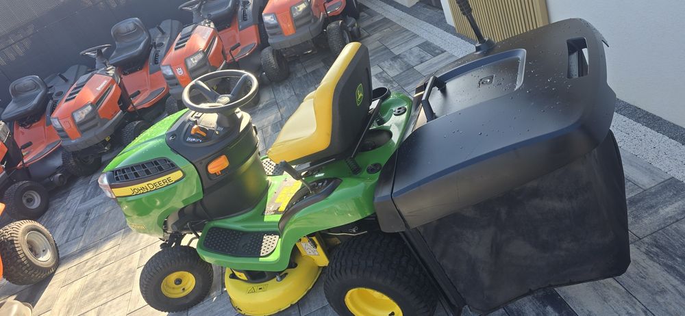 Traktorek kosiarka John Deere X135 Hydro V2