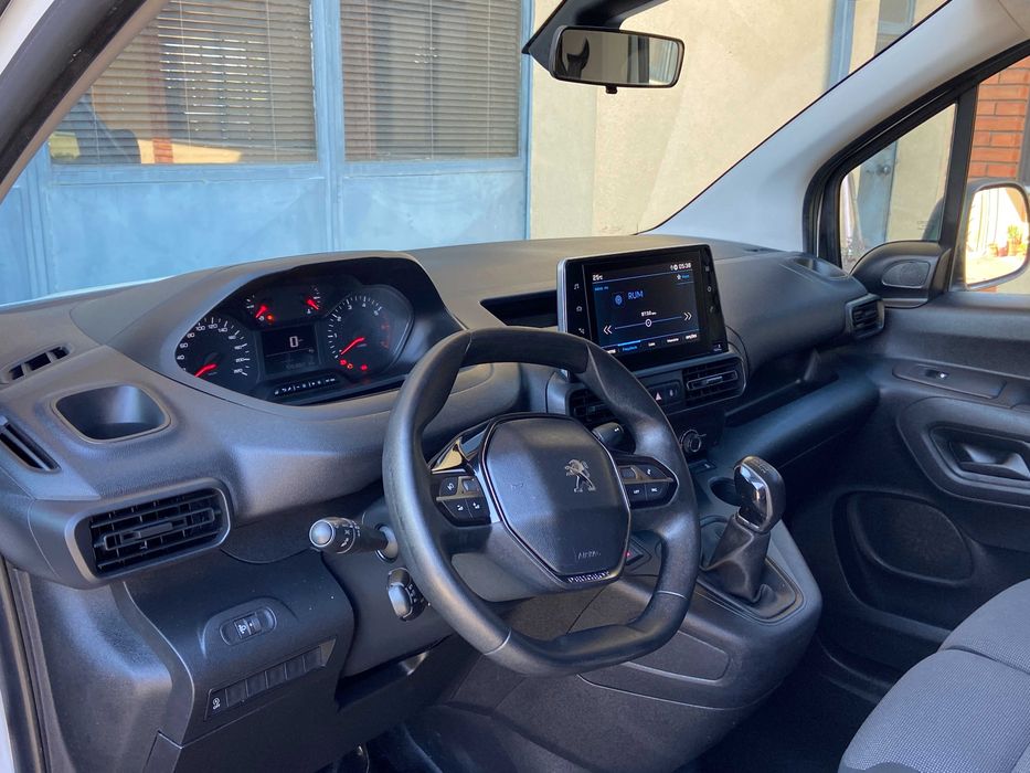 Peugeot Partner 1.6 HDI  100cv  Carplay NACIONAL Só 126  mil kms!!