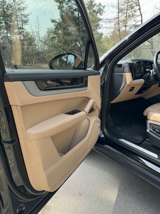 Porsche cayenne 2024