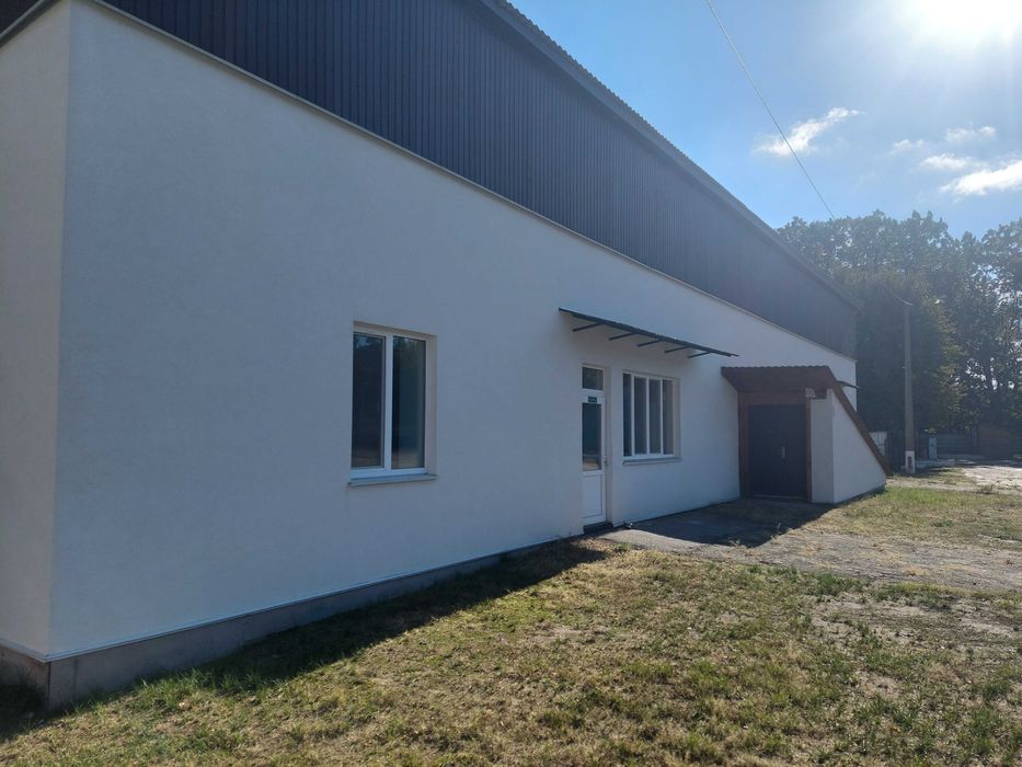 продаж комплексу будівель ДП "Ліси України" 3395,6 кв.м земля 3,4249га с-ще Десна