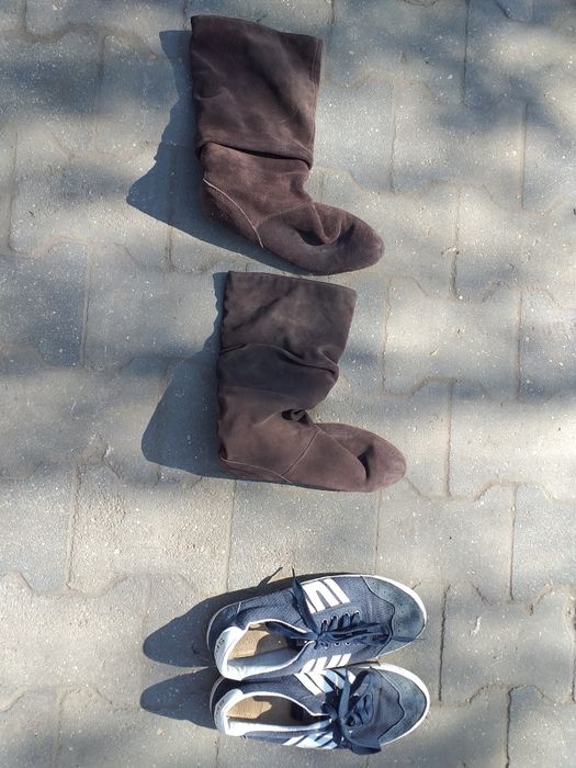 Sprzedam 2 pary butów