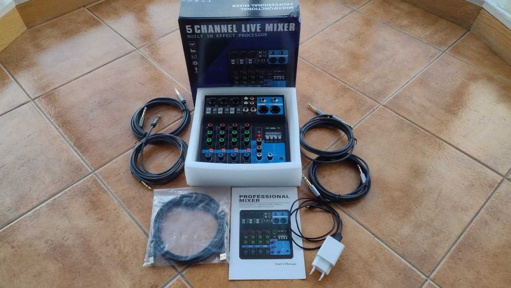 Mesa de áudio profissional 5 canais + Cabos Jack