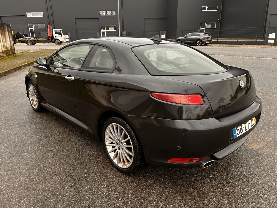 Alfa romeu GT  JTD