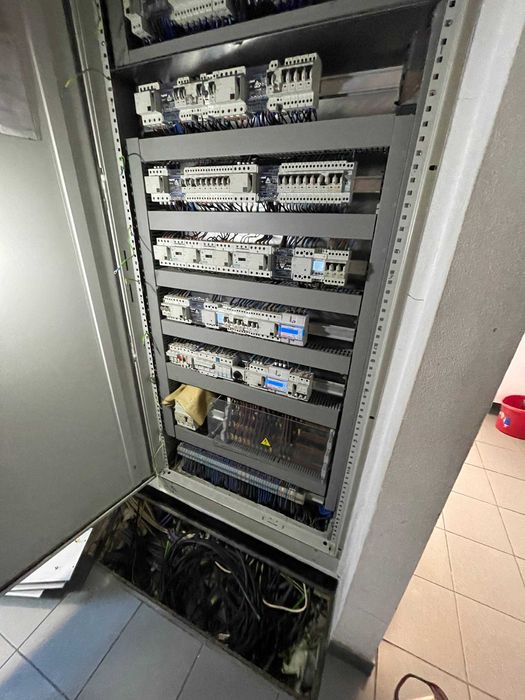 Servicos de eletricista de confianca 24/7