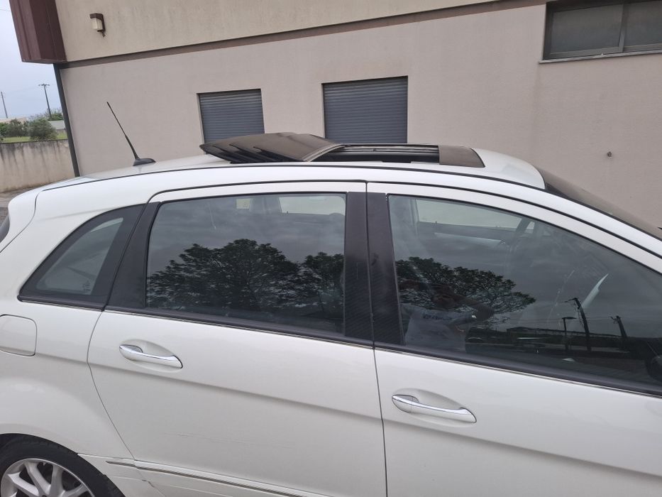 Mercedes benz b180
