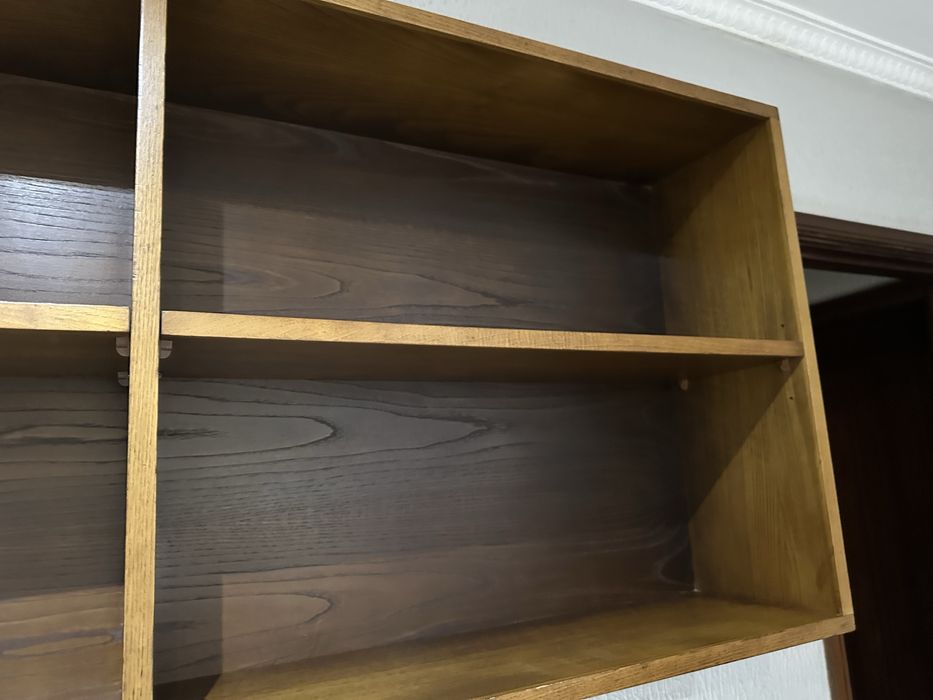 Estante em madeira