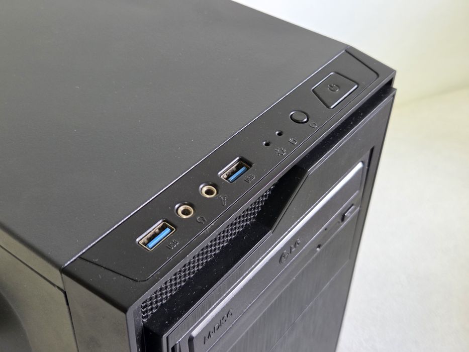 Komputer - i7-8700, RTX 2070, 16 RAM