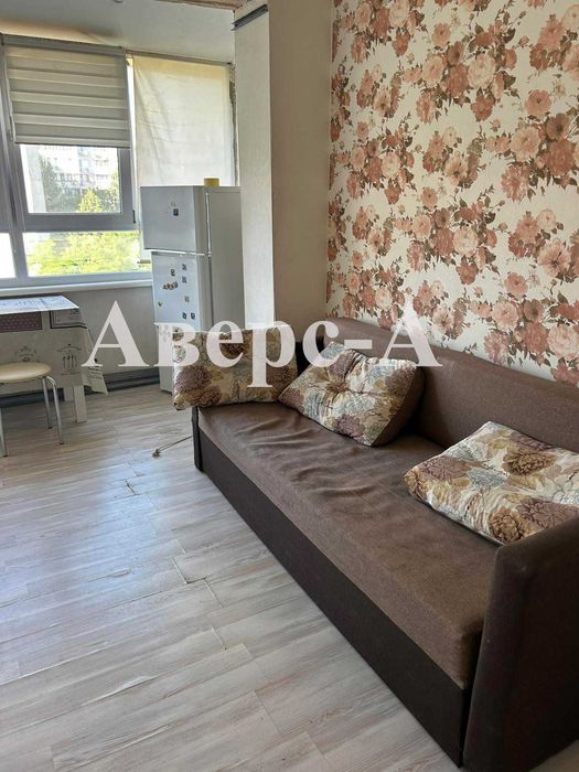 Продам квартиру студию на Заболотного
