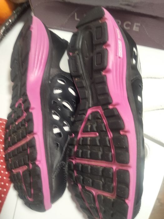 Tênis/ sapatilhas NIKE 37,5