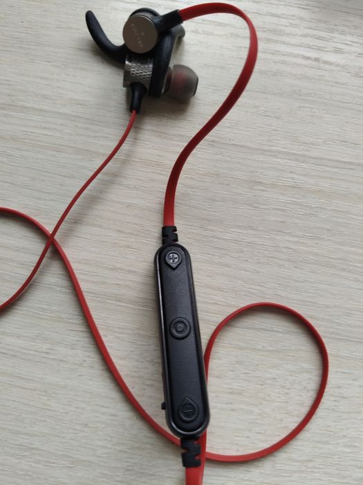 Безпровідні навушники awei