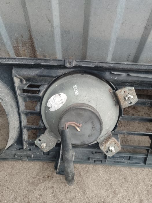 GOLF 2, Atrapa +halogeny HELLA (orginalne vw,) (1994r)