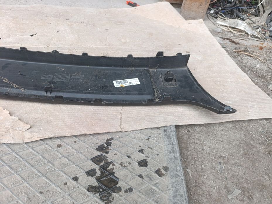 Накладка бампера переднего Renault Scenic 2009-2013г Оригинал