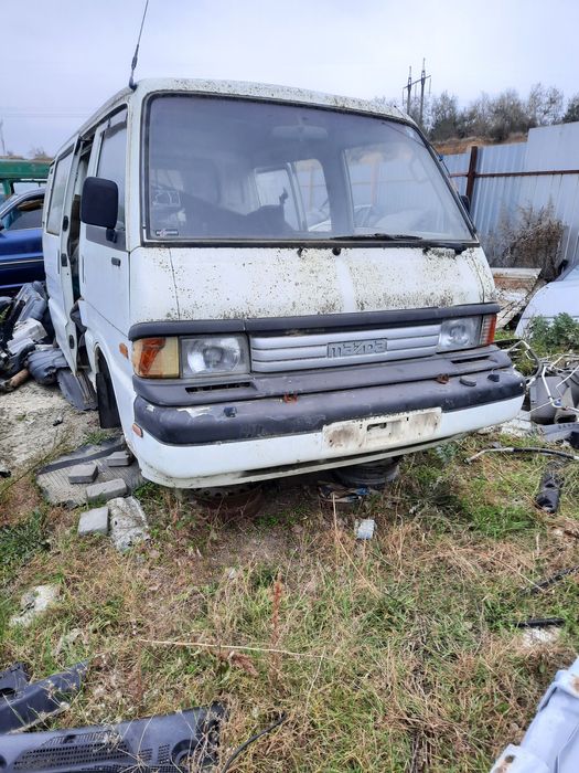 Продам двигатель MAZDA E2000