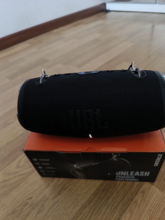 Coluna JBL bluetooth