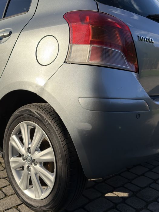 Toyota yaris.