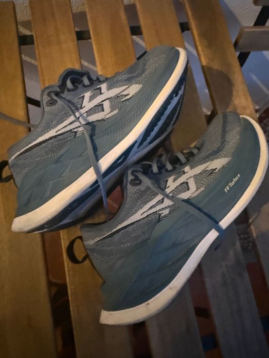 Ténis Asics Superblast 2
