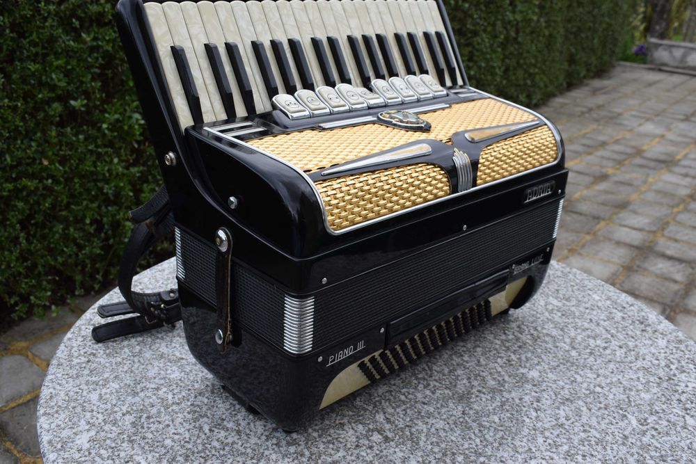 Acordeao Adria Piano III Grand Lux 3 Voz,