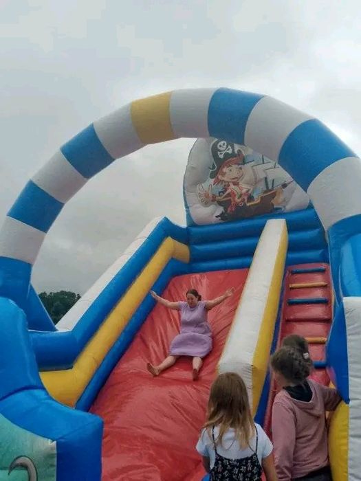 Wynajem zamków dmuchanych skakańców piany party