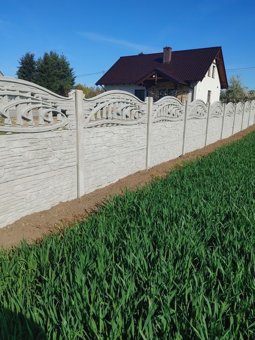 Montaż i malowanie  ogrodzeń betonowych
