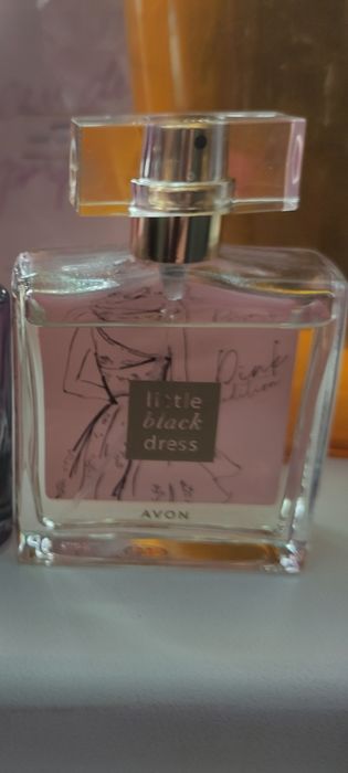 Продам духи Эйвон, маленькое розовое платье