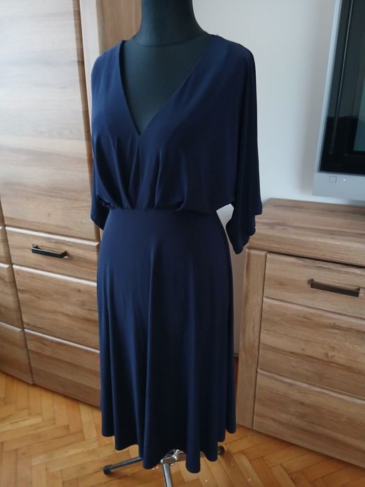 Granatowa sukienka 40 firmy Asos  elegancka
