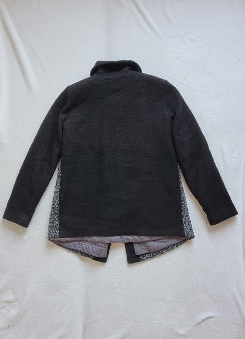 Krótki płaszczyk ciążowy M