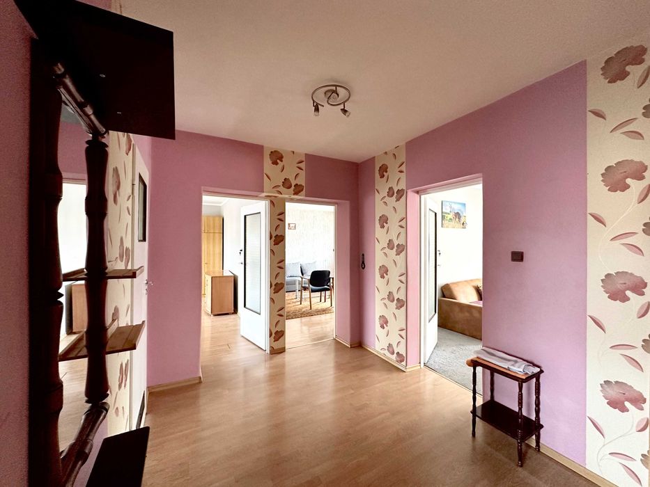 Przestronne mieszkanie 90 m² – blisko rynku