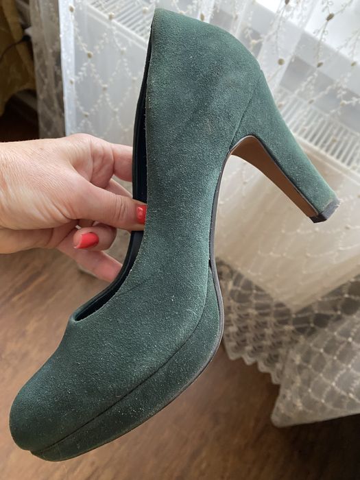 Туфлі жіночі натуральна замша р. 39 Clarks