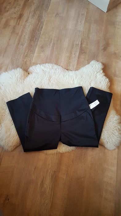 Нові штани бріджі H&M (EUR M) для вагітних
