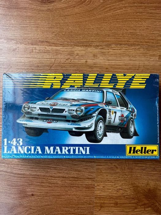 Kits de Modelismo Automóvel Heller 1:43 e Airfix 1:32