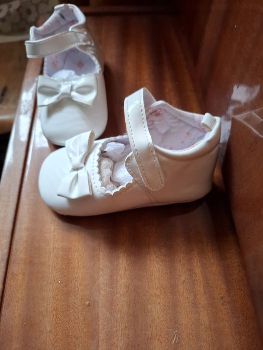 Пінетки/туфельки/босоніжки для дівчинки на рочок.