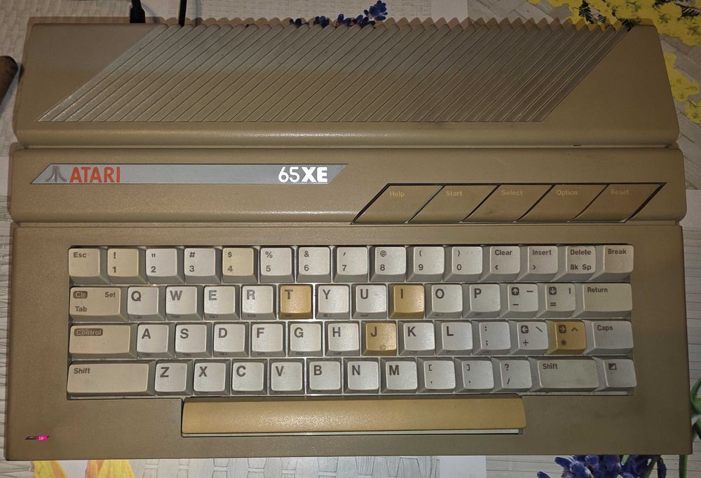 Komputer Atari 65 XE