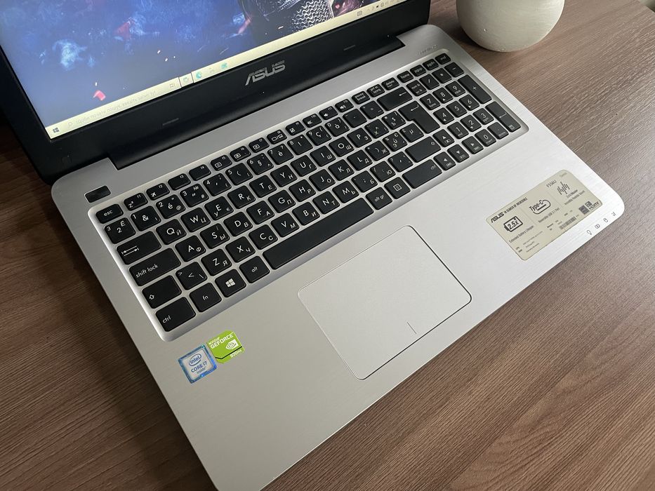 Игровой ноутбук Asus/FHD/i7-6500/8GB/500 SSD/GeForce GT920mx 2GB Идеал