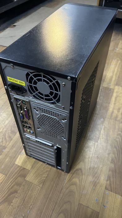 Антикризовий «Бомж ПК» 4 ядра 6гб оперативки відяха gt220 hdd 250