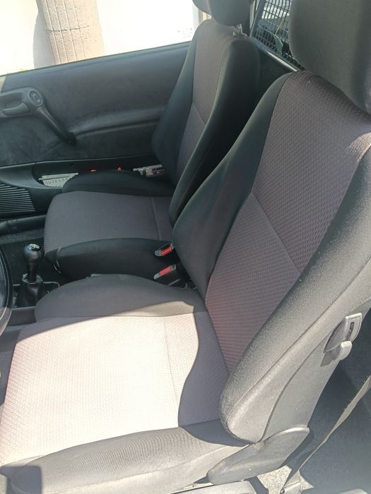 Opel Corsa comercial