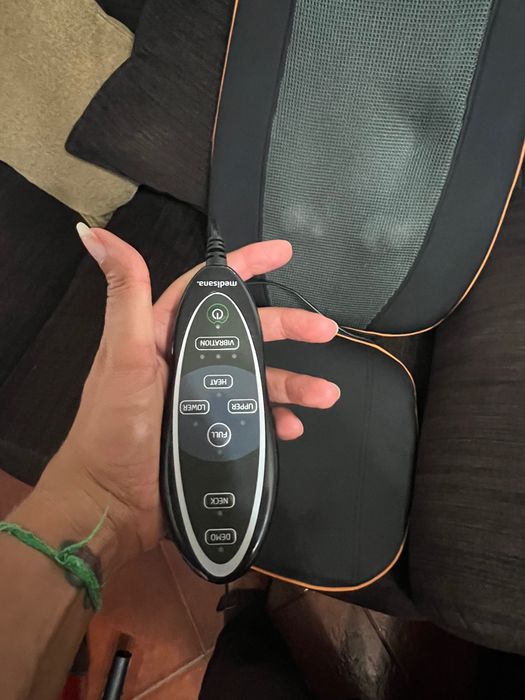 Assento Massageador Shiatsu MCN Medisana com Controle Remoto e Calor