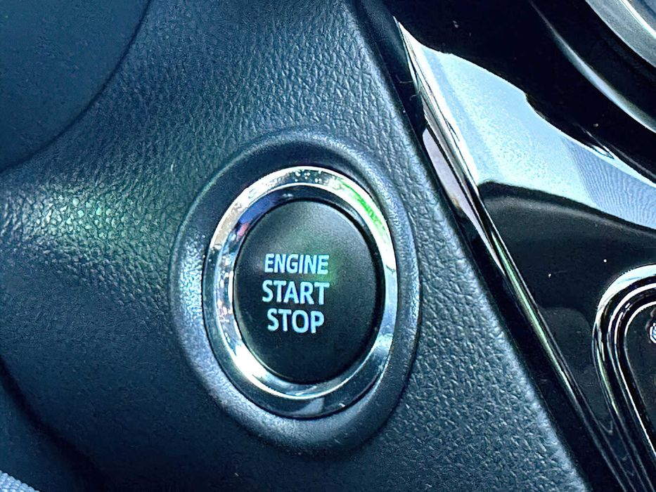 Toyota C-HR      2022