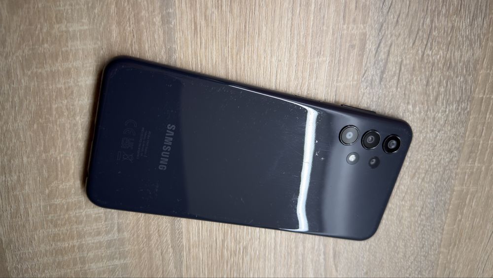 Samsung A13 w super stanie