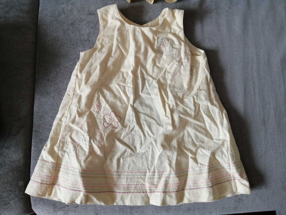 Sukienka dziewczęca lniana na 6-9 miesięcy