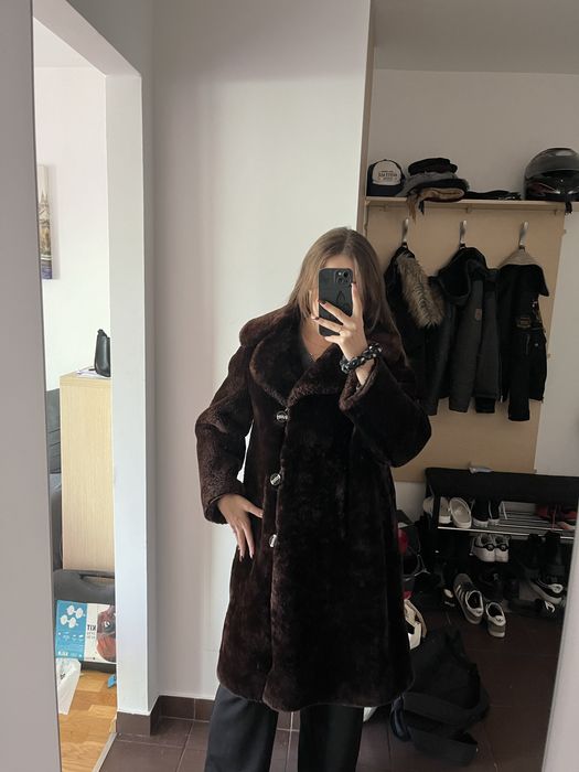 Brązowe czekoladowe futro damskie Żywieckie Zaklady Futrzarskie 40 L